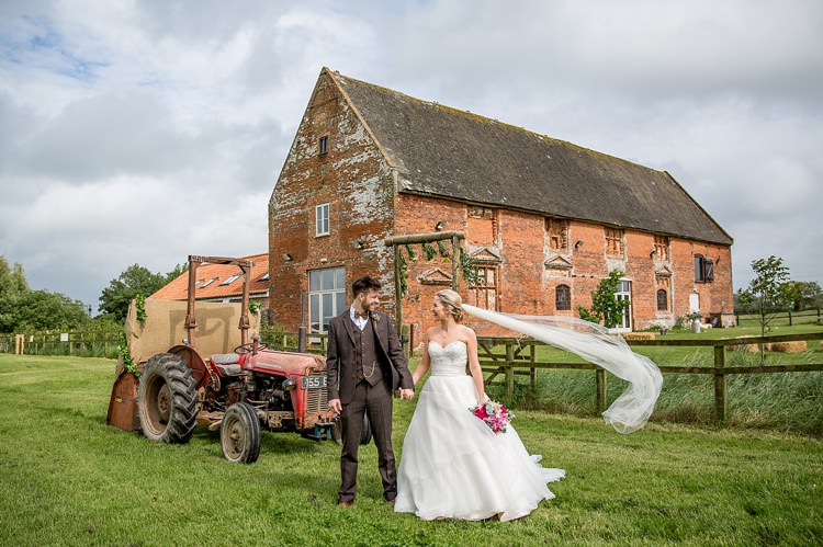 Godwick Great Barn Norfolk Pretty Relaxed Countryside Wedding http://katherineashdown.co.uk/