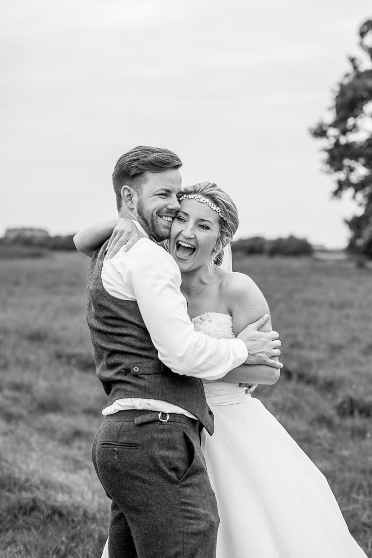 Pretty Relaxed Countryside Wedding http://katherineashdown.co.uk/