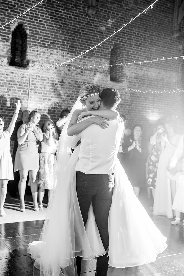 Pretty Relaxed Countryside Wedding http://katherineashdown.co.uk/