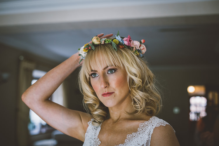 Short Curly Waves Hair Fring Bangs Bride Bridal Colourful Quirky Country Museum Wedding http://www.onelovepictures.com/