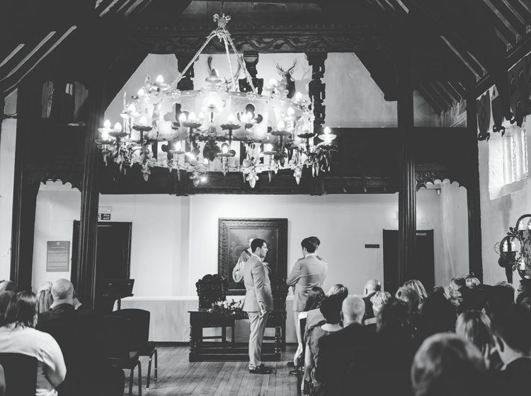 Soft Navy Pink Classic Wedding http://www.racheljoycephotography.co.uk/
