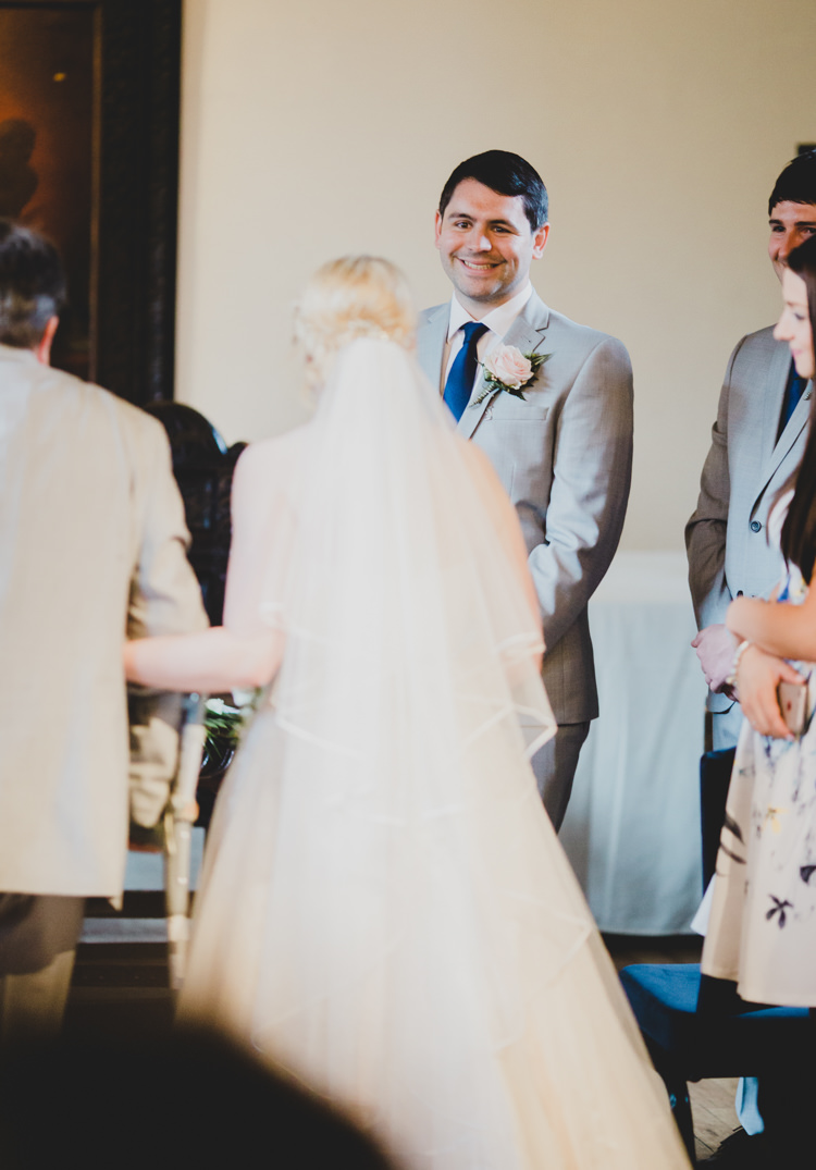 Soft Navy Pink Classic Wedding http://www.racheljoycephotography.co.uk/