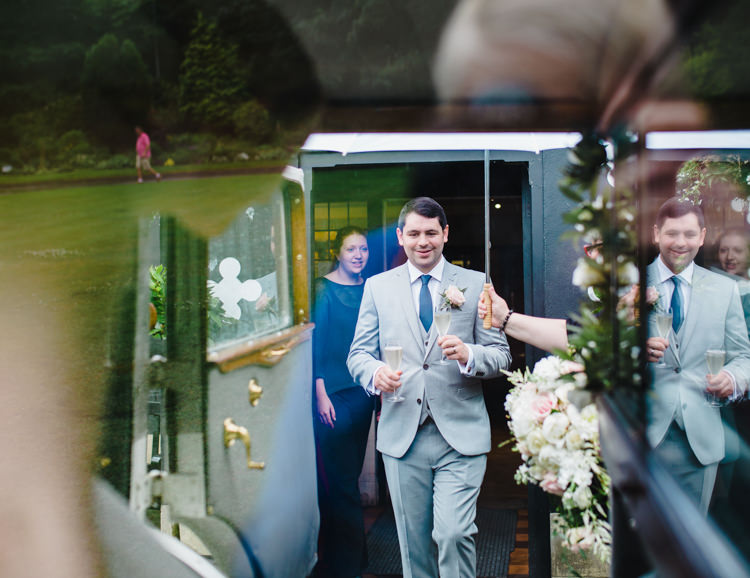 Soft Navy Pink Classic Wedding http://www.racheljoycephotography.co.uk/