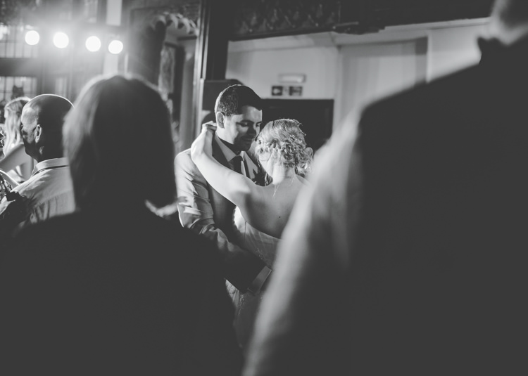 Soft Navy Pink Classic Wedding http://www.racheljoycephotography.co.uk/