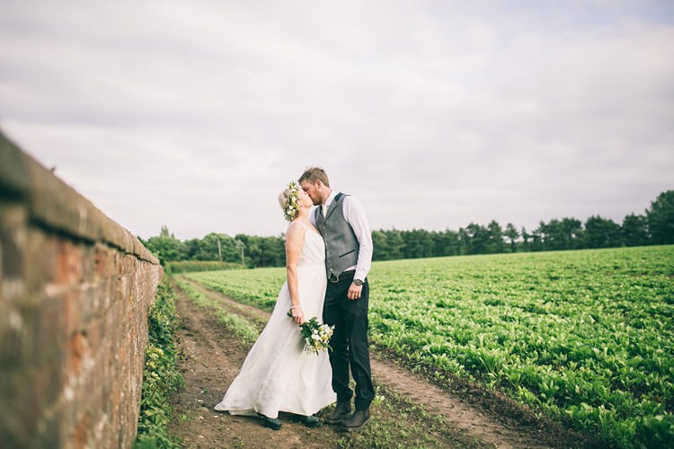 Bohemian Home Made Farm Wedding http://www.jessyarwood.co.uk/