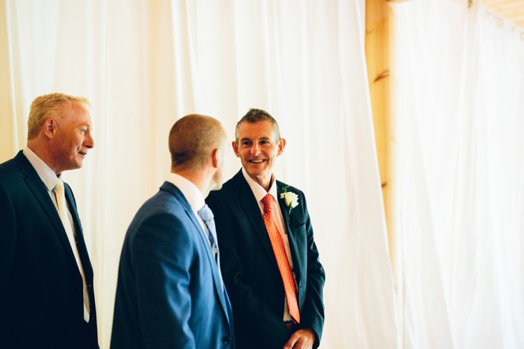 Whimsical Floral Lodge Wedding http://www.hdmphotography.co.uk/