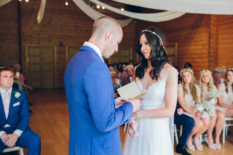 Whimsical Floral Lodge Wedding http://www.hdmphotography.co.uk/