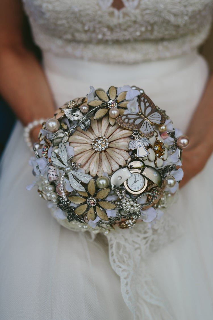 Brooch Broach Bouquet Alternative Bride Bridal Whimsical Floral Lodge Wedding http://www.hdmphotography.co.uk/