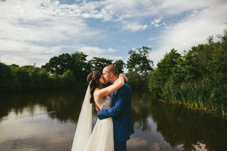 Whimsical Floral Lodge Wedding http://www.hdmphotography.co.uk/