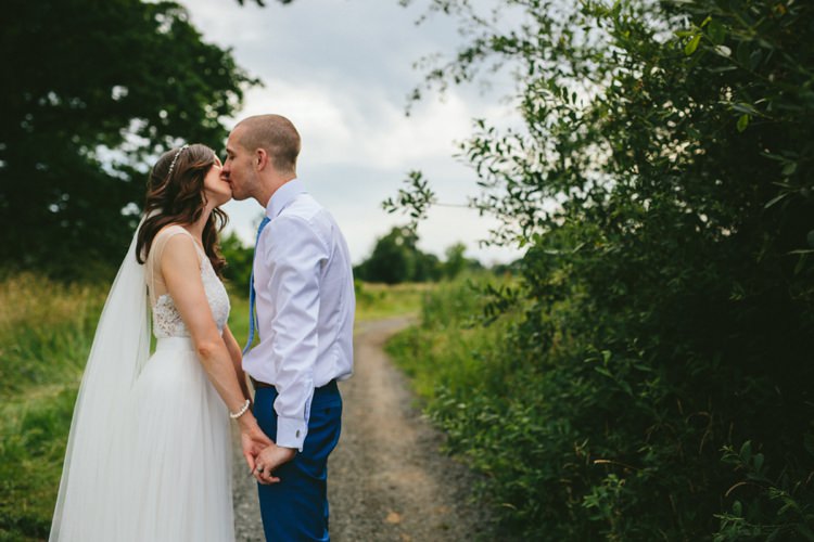 Whimsical Floral Lodge Wedding http://www.hdmphotography.co.uk/