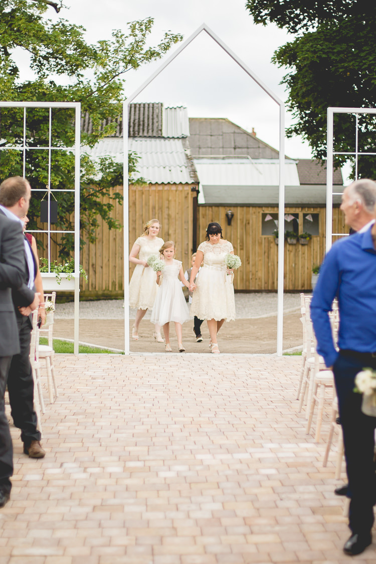 Hand Made Rustic White Wedding http://www.sarahhortonphotography.co.uk/
