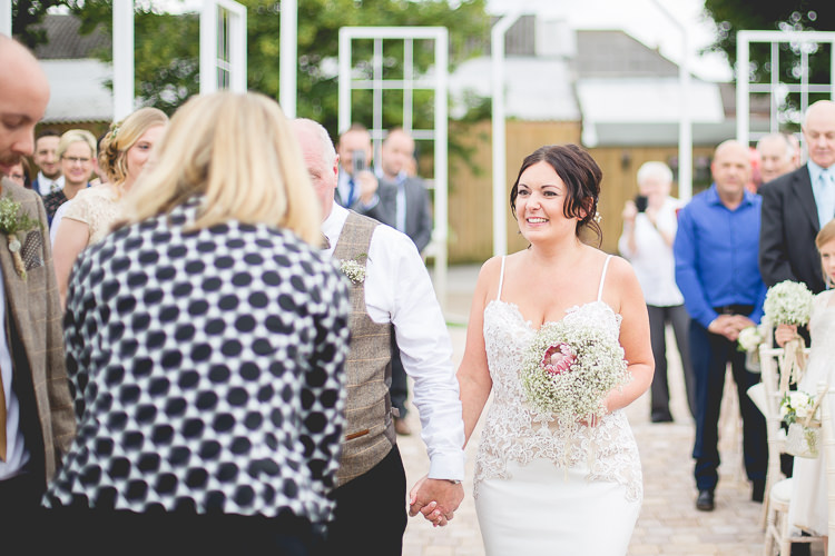 Hand Made Rustic White Wedding http://www.sarahhortonphotography.co.uk/