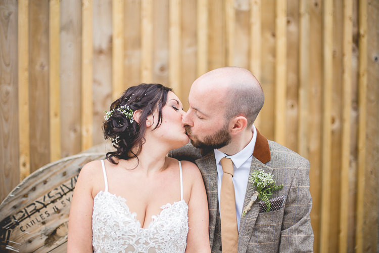 Hand Made Rustic White Wedding http://www.sarahhortonphotography.co.uk/