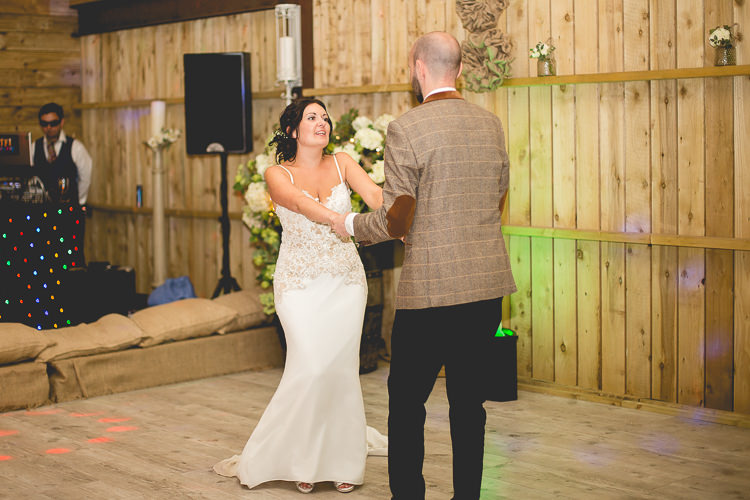 Hand Made Rustic White Wedding http://www.sarahhortonphotography.co.uk/