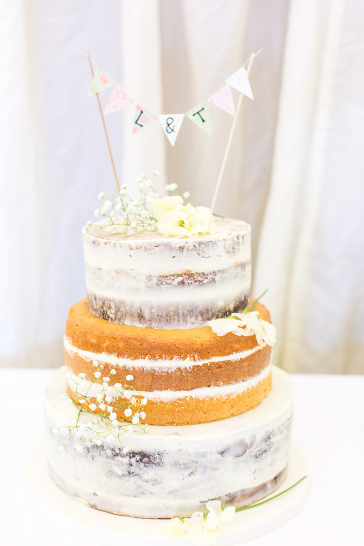 Naked Cake Sponge Layer Victoria Bunting Flowers Soft Pink Rustic Boho Wedding http://www.natashacadman.com/