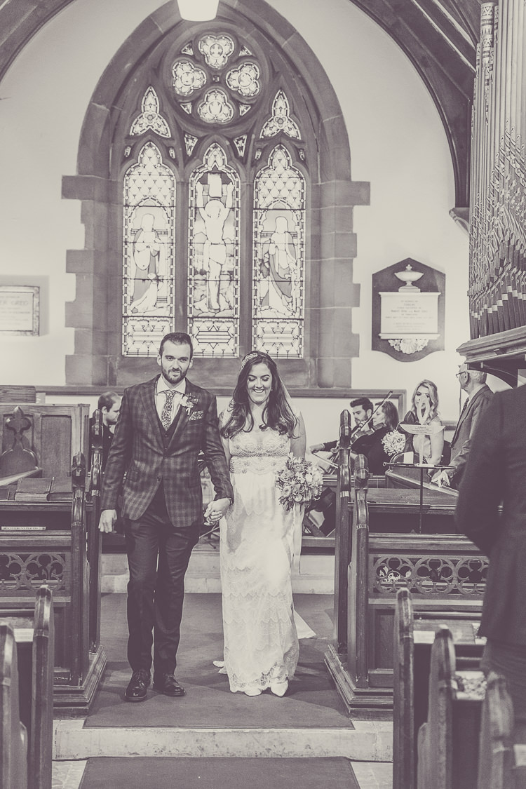 Relaxed English Country Garden Party Wedding http://hayleybaxterphotography.com/