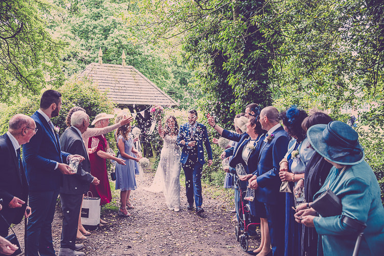 Relaxed English Country Garden Party Wedding http://hayleybaxterphotography.com/