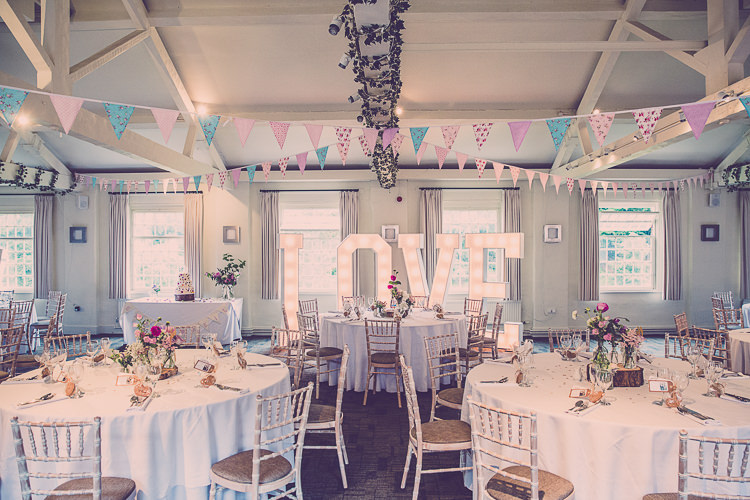 Bunting Love Lights Relaxed English Country Garden Party Wedding http://hayleybaxterphotography.com/