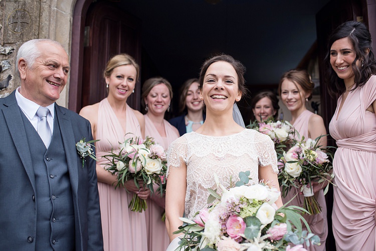 Stylish Floral Barn Wedding http://www.sarareeve.com/