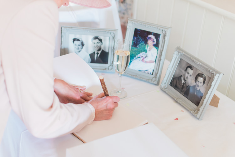 Fresh Pink Barn Wedding http://www.charlotteleysphotography.co.uk/