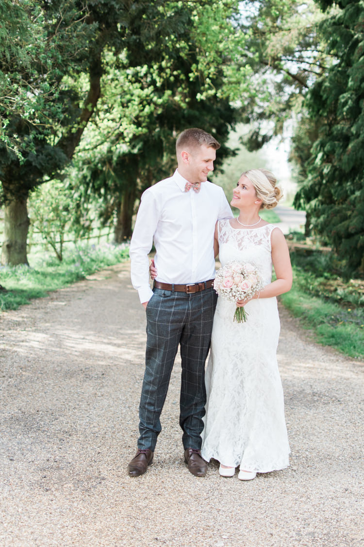 Fresh Pink Barn Wedding http://www.charlotteleysphotography.co.uk/