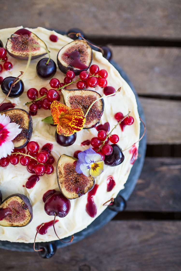 Fruit Berries Fig Cake Icing Buttercream Alternative Colourful Boho Wedding Ideas http://www.binkynixon.com/