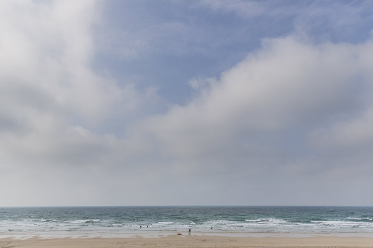 Relaxed Seaside St Ives Wedding http://www.wearetheclarkes.com/