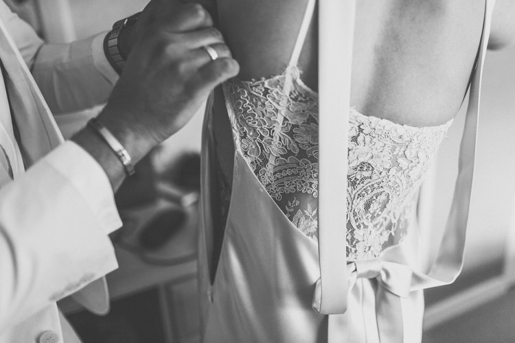 Relaxed Seaside St Ives Wedding http://www.wearetheclarkes.com/