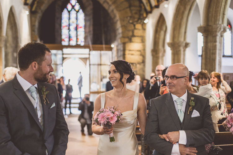 Relaxed Seaside St Ives Wedding http://www.wearetheclarkes.com/