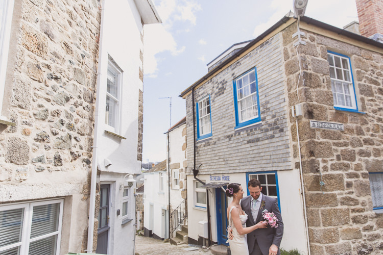 Relaxed Seaside St Ives Wedding http://www.wearetheclarkes.com/