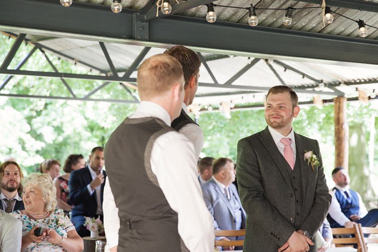 Pink Rustic Tipi Woodland Wedding http://kerryannduffy.com/