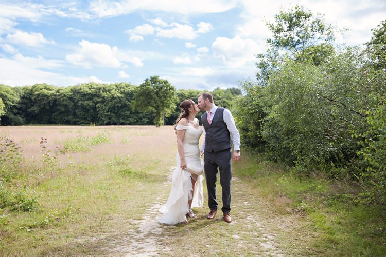 Pink Rustic Tipi Woodland Wedding http://kerryannduffy.com/