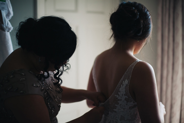 Classic Outdoor Country House Wedding http://www.leahhensonweddings.com/