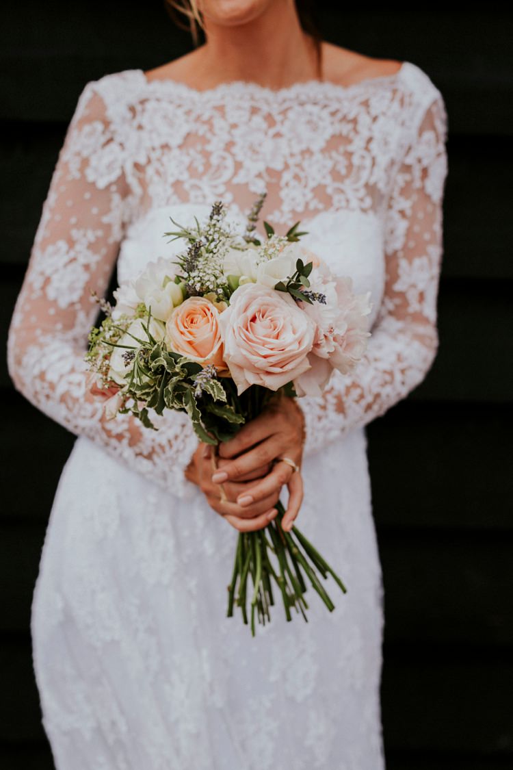 Pink Peach Bouquet Flowers Bride Bridal Creative Festival Wedding http://benjaminstuart.co.uk/