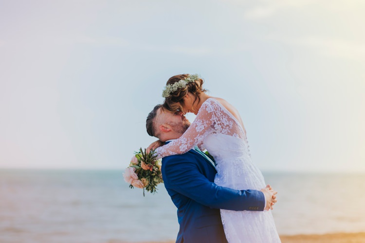 Creative Festival Wedding http://benjaminstuart.co.uk/