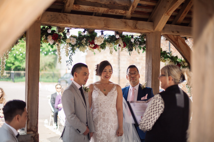 Classic Outdoor Country House Wedding http://www.leahhensonweddings.com/