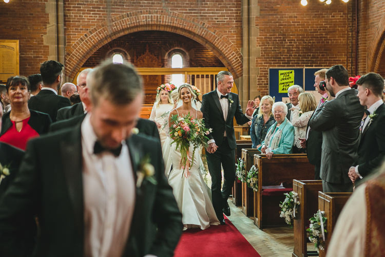 Outdoorsy Colourful Tipi Wedding http://www.tierneyphotography.co.uk/