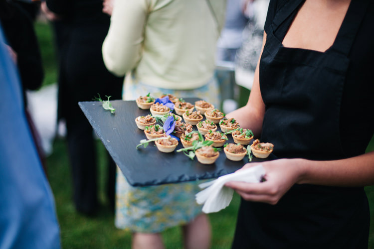 Classic Outdoor Country House Wedding http://www.leahhensonweddings.com/