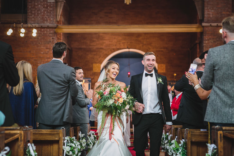 Outdoorsy Colourful Tipi Wedding http://www.tierneyphotography.co.uk/