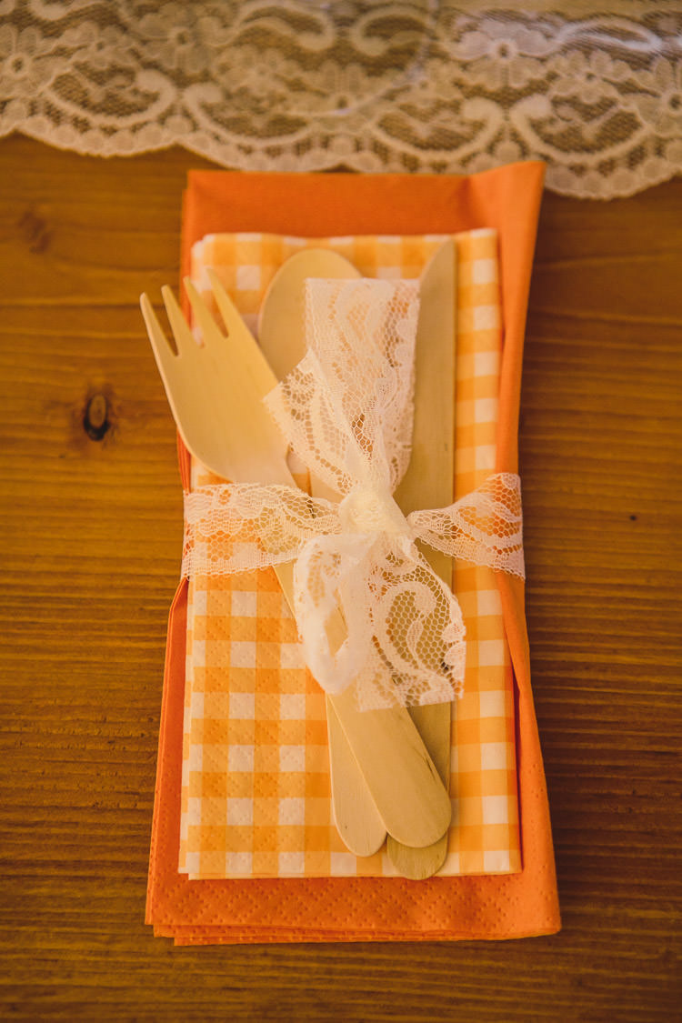 Gingham Napkin Orange Coral Outdoorsy Colourful Tipi Wedding http://www.tierneyphotography.co.uk/