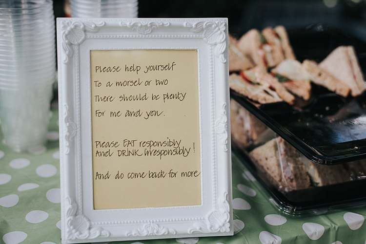 City Farm Yellow Blue Wedding http://www.baiandelle.com/