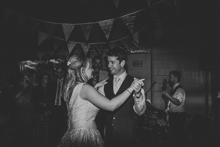 City Farm Yellow Blue Wedding http://www.baiandelle.com/