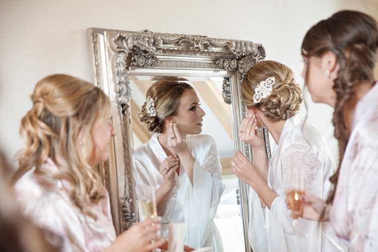 Cosy Winter Barn Wedding http://kerryannduffy.com/