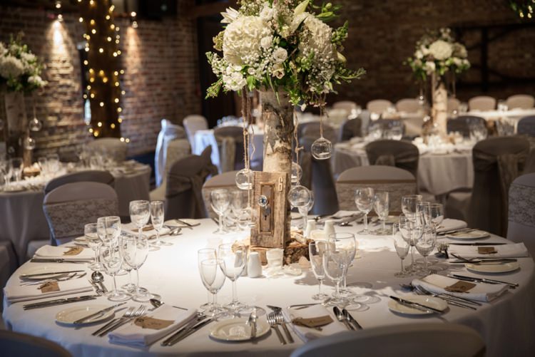 Cosy Winter Barn Wedding http://kerryannduffy.com/