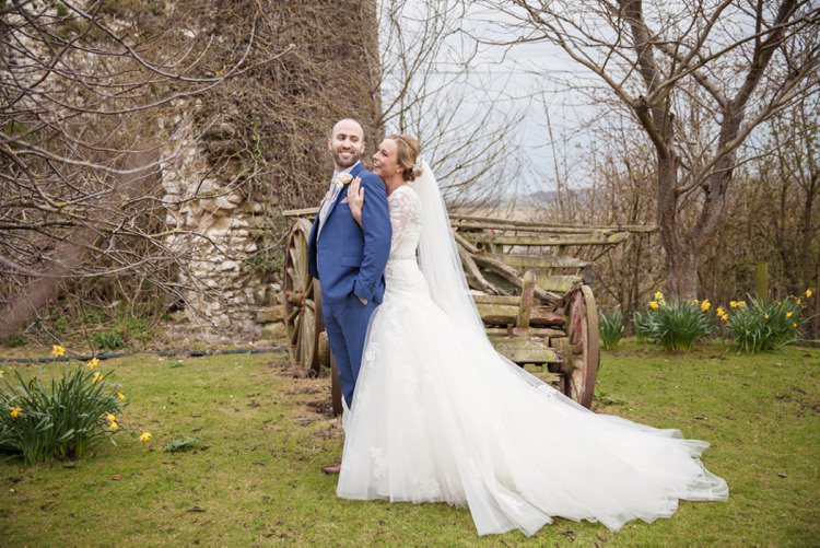 Cosy Winter Barn Wedding http://kerryannduffy.com/