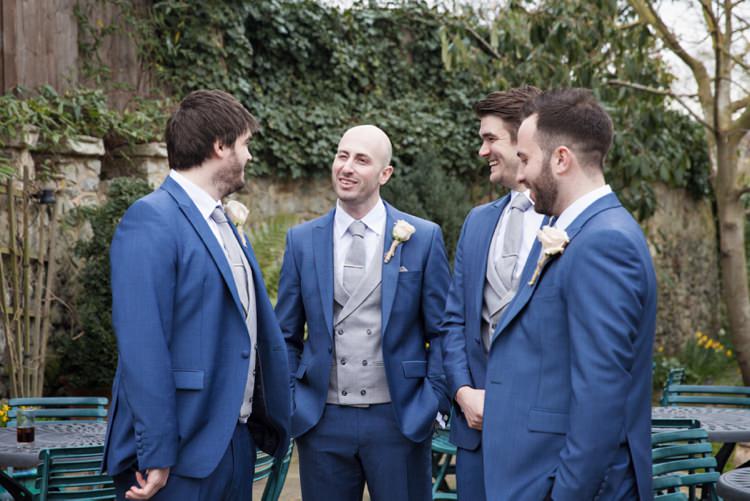 Cosy Winter Barn Wedding http://kerryannduffy.com/