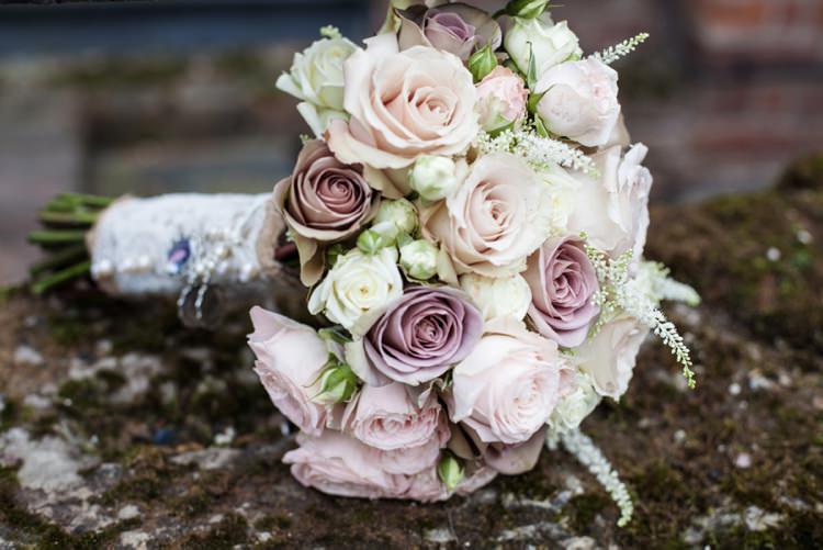 Dusky Pink Bouquet Flowers Bride Bridal Roses Cosy Winter Barn Wedding http://kerryannduffy.com/