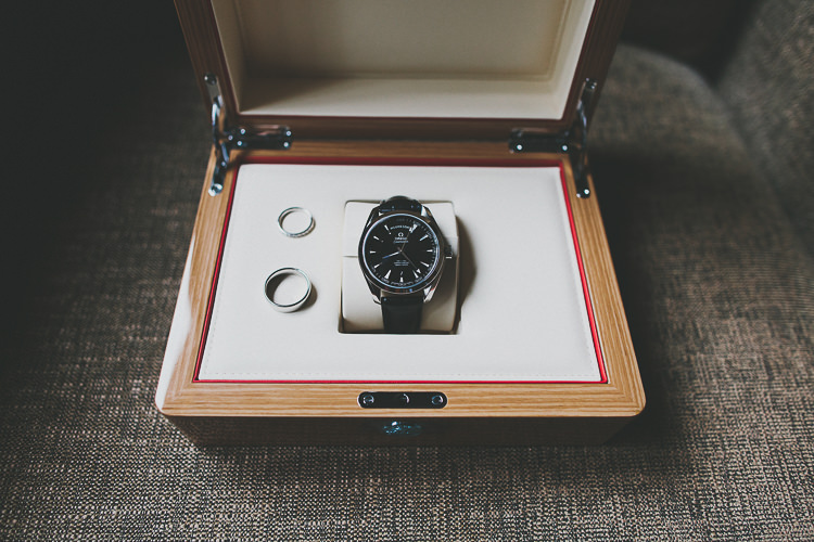 Rustic Coral Barn Wedding http://jasonwilliamsphotography.com/