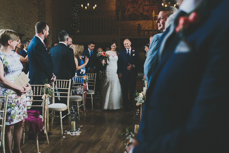 Rustic Coral Barn Wedding http://jasonwilliamsphotography.com/