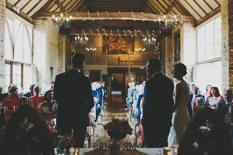 Rustic Coral Barn Wedding http://jasonwilliamsphotography.com/